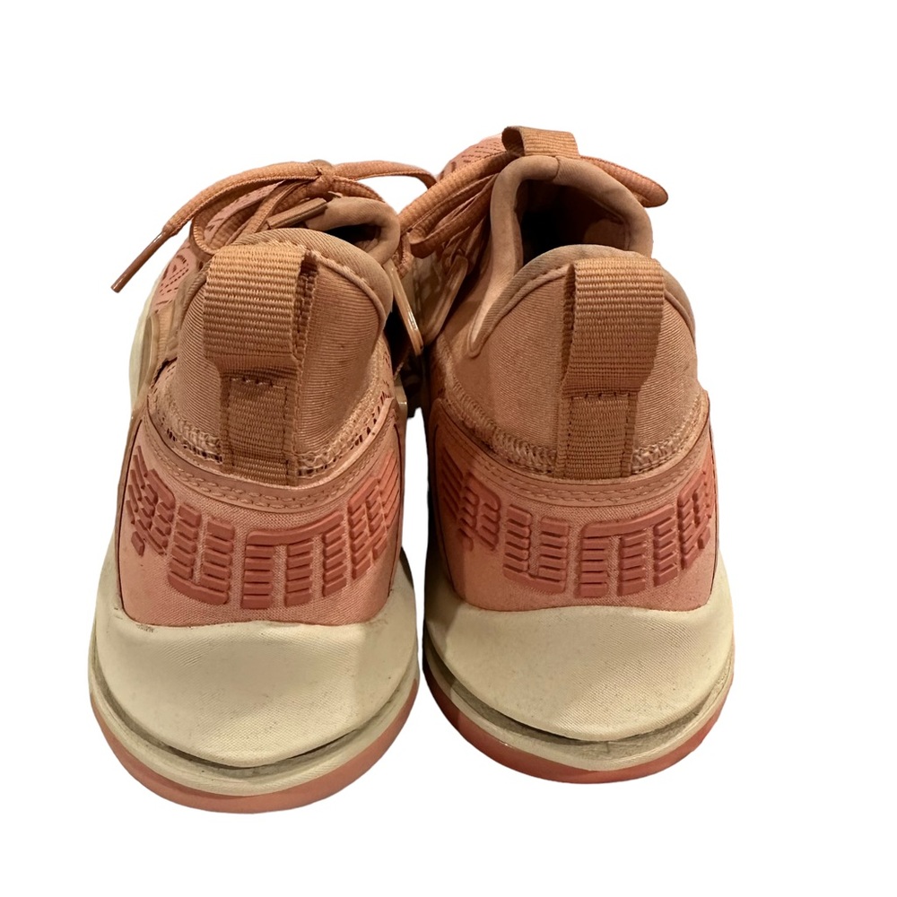 Puma Sneakers